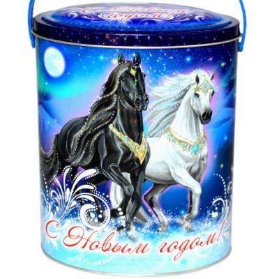 Сладкий новогодний подарок в жестяной упаковке весом 950 грамм
